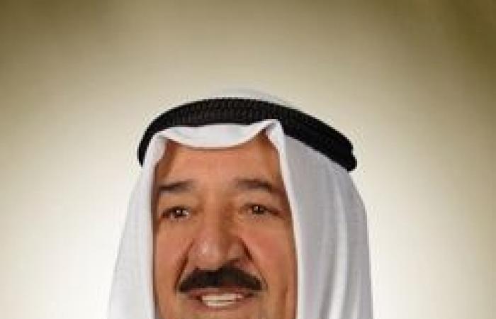 Kuwait’s Amir phones Saudi King to inquire about his health