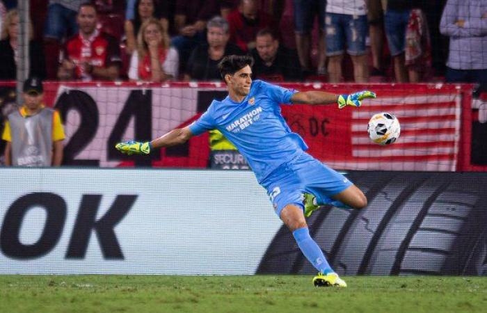 Morocco goalkeeper signs permanent contract with Sevilla