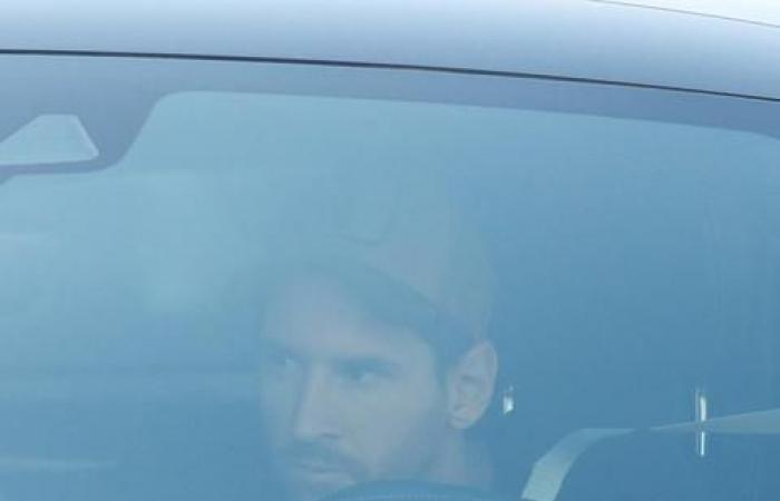 Lionel Messi reports for Barcelona training for first time since saying he'll stay - in pictures