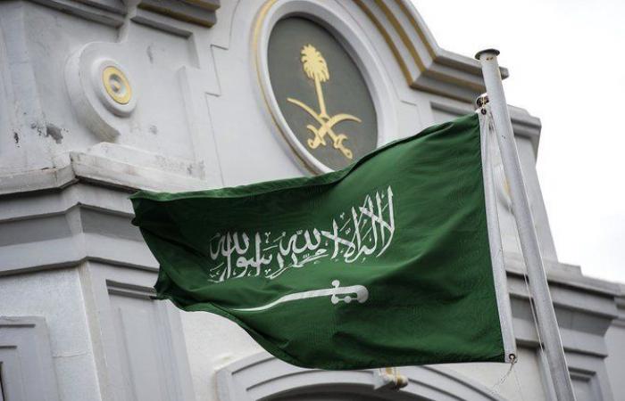 Saudi Arabia provides free extension of visas, residency permits