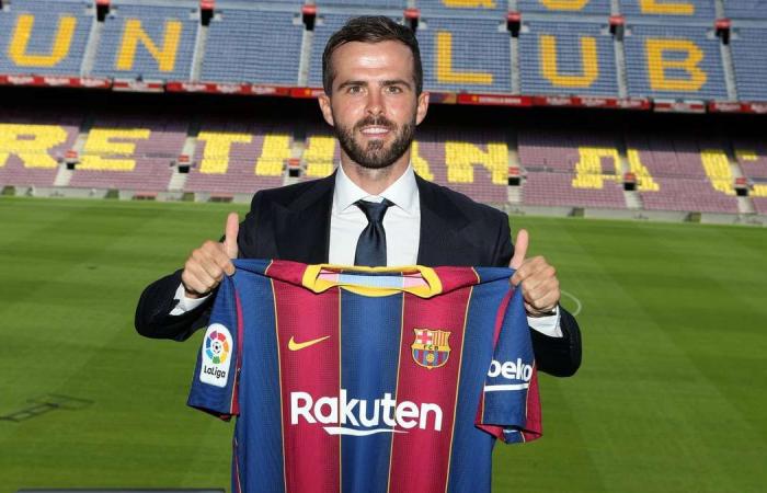 'I could never see Messi in another shirt' - new Barcelona signing Miralem Pjanic