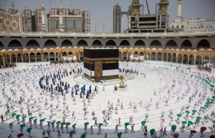 Saudi Arabia allows gradual resumption of Umrah from Oct. 4