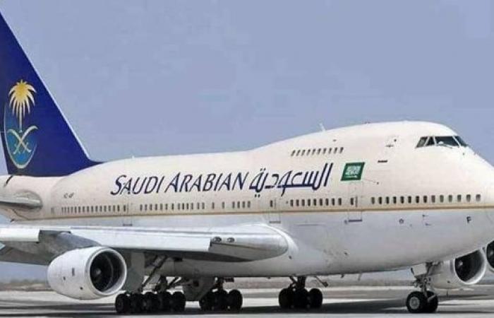 Flight carrying 231 Indian deportees leaves Riyadh