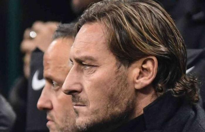 Totti visits a young woman who woke up from a coma...