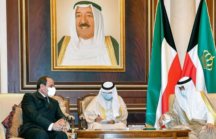 Regional leaders visit Kuwait to pay respects to late emir