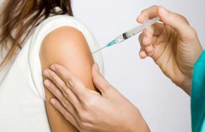 Seasonal influenza vaccine .. does it protect against corona?