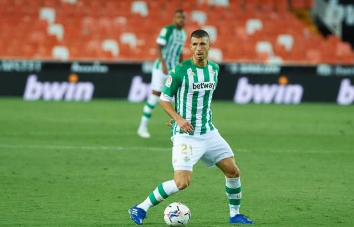 Betis defeats Valencia and leads the Spanish league
