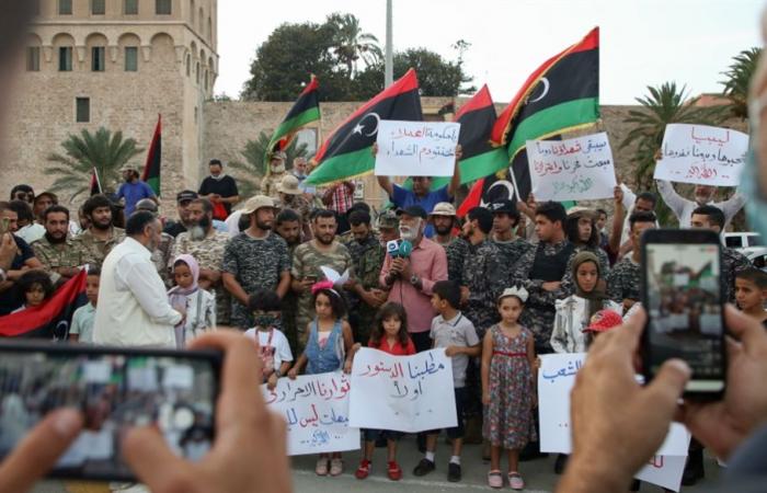 Stalling in the Libyan negotiations: the signing of the agreement is...