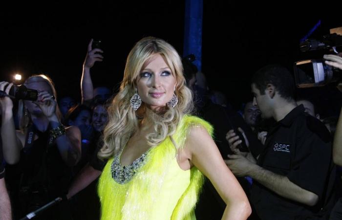 Bollywood News - Paris Hilton: I'm not a dumb blond