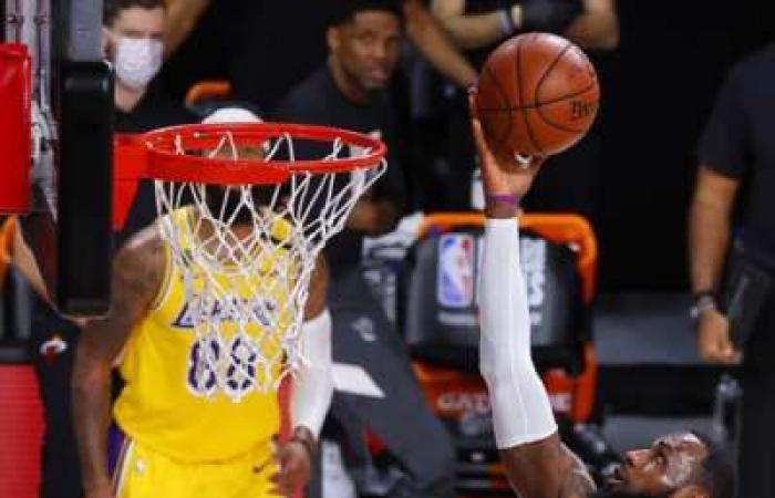 James shines as the Lakers move closer to the title