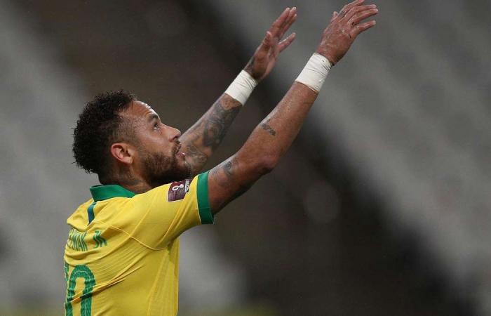 Neymar, Firmino and Coutinho star in Brazil masterclass - in pictures