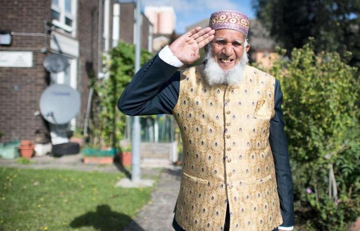 UK: 100-year-old Muslim man among Covid heroes honoured by the Queen