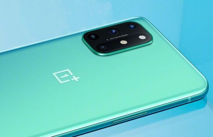 OnePlus officially unveils the design of the OnePlus 8T phone in...
