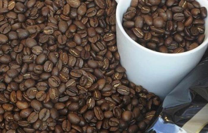 Drinking coffee “on an empty stomach” is dangerous. Avoid it
