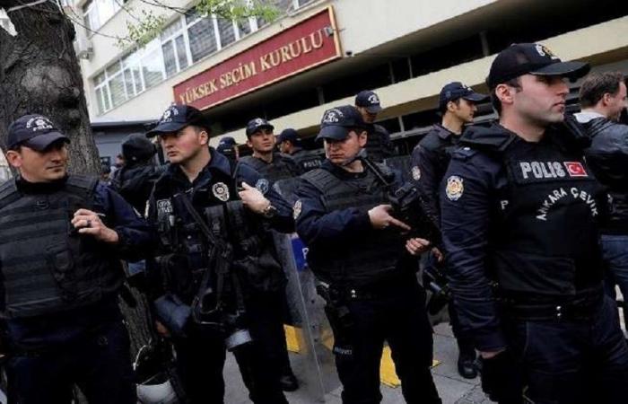 Turkey … 22 people arrested because of a mobile app
