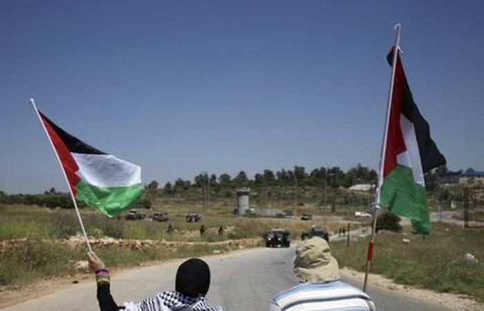 Arabs more hopeful Palestinian peace deal possible than Israelis, new poll finds
