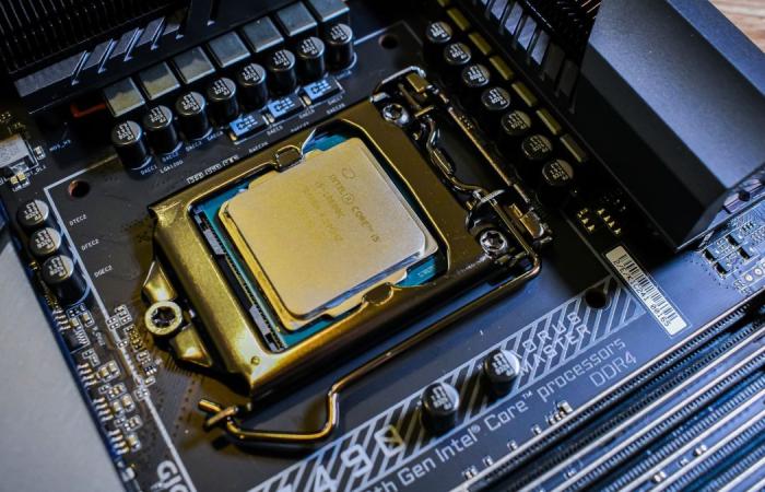 Intel just unveiled a surprising new processor that can beat AMD...