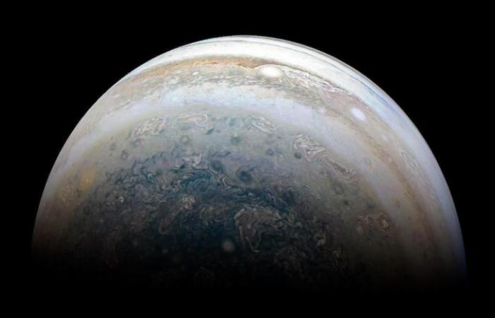 Juno team plans close flybys to Jupiter’s moons – Spaceflight Now
