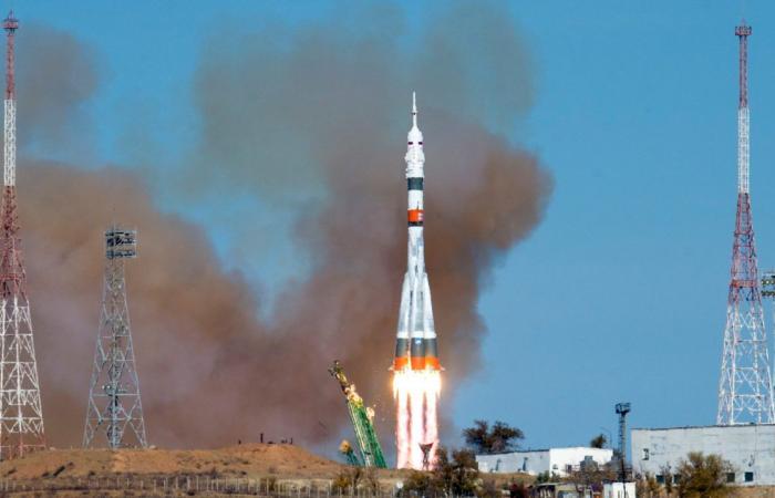Is NASA finally paying Russia for space travel?
