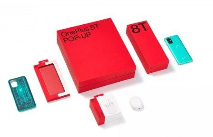 The OnePlus 8T popup pack includes a free Buds and Quantum...