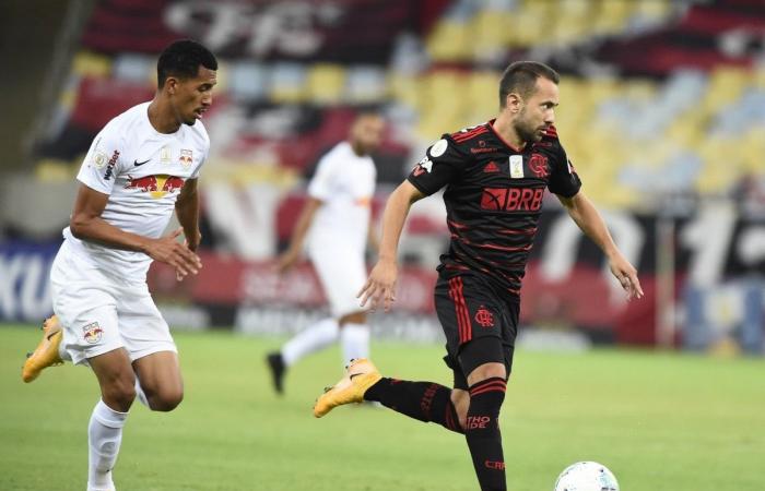 Rodrigo Caio and Arrascaeta are out of Flamengo against Corinthians; ...