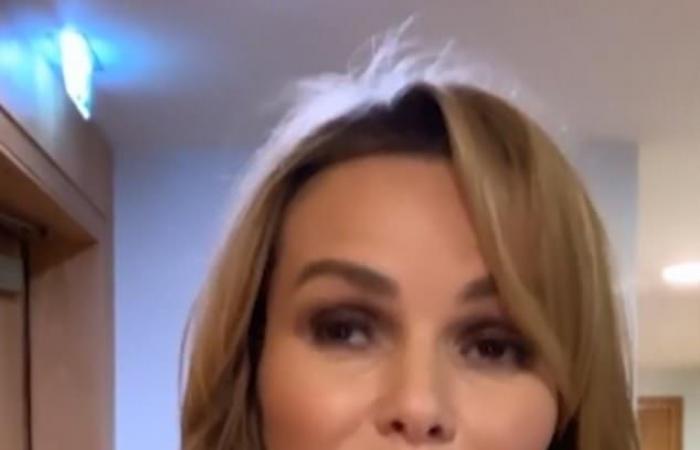 Amanda Holden films her mammography for Breast Cancer Awareness Month