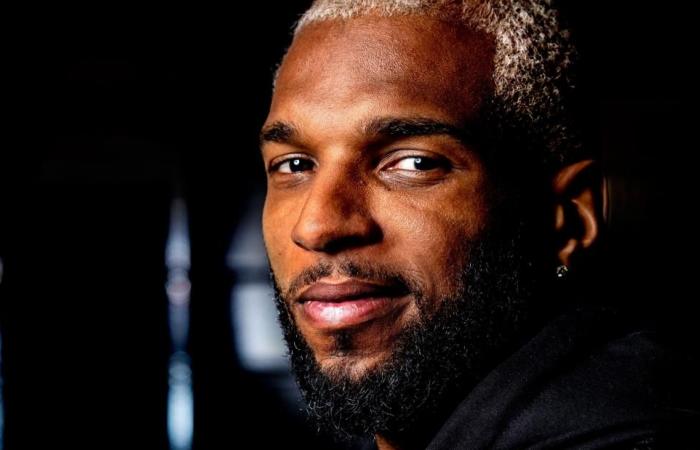 Ryan Babel investigates real estate investments to secure financial future