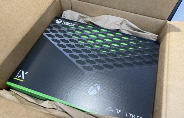 Unboxing Xbox Series X: Unboxing the console with 30 images from...