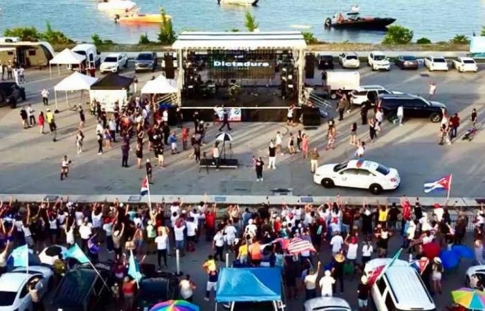 The organizers of the Free Cuba Fest reject having hired PMM