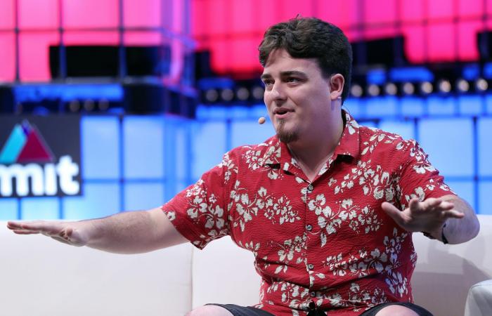 The ousted founder of Facebook’s virtual reality unit, Oculus, pays a...