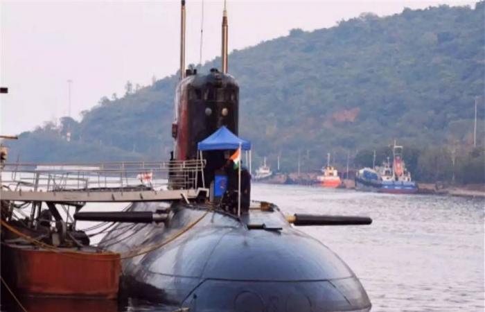 Myanmar acquires the first diesel-electric submarine INS Sindhuvir S58 of the...