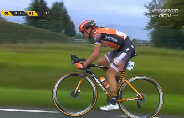 Van den Broek-Blaak ensures double Dutch success in Tour of Flanders