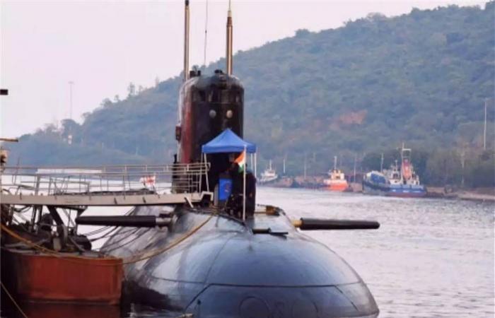 Myanmar acquires the first diesel-electric submarine INS Sindhuvir S58 from …