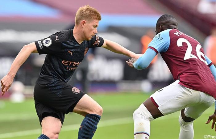Substitute Kevin De Bruyne gets stuck with Manchester City on a...