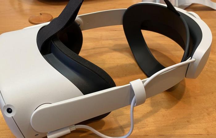 Oculus Quest 2 Elite Strap with battery is practically an indispensable...