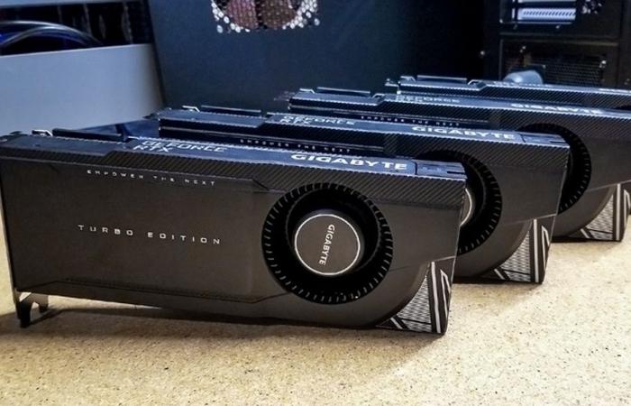 this monstrous PC is equipped with 4 GPUs!