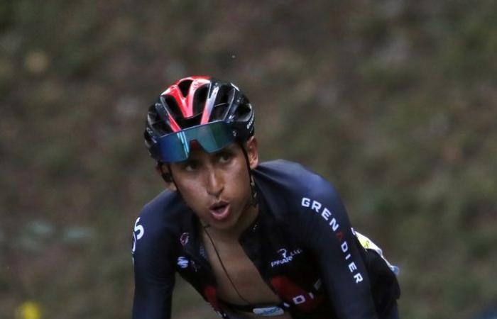 Egan Bernal knows the cause of problems: “One leg is longer...