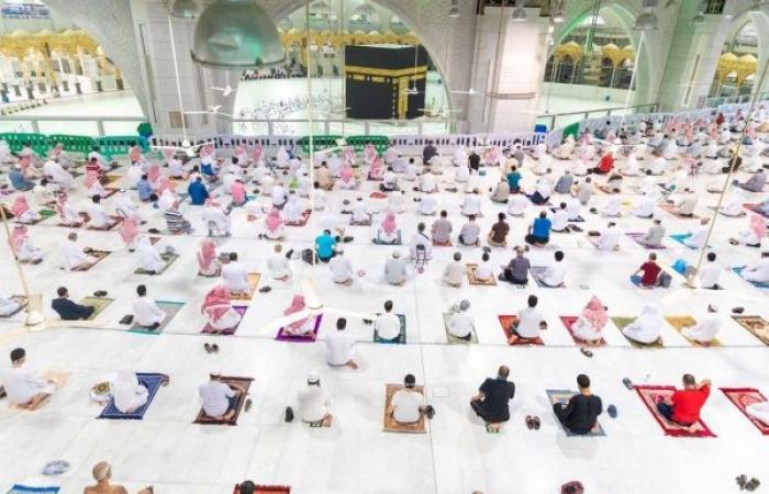 Saudi Arabia to receive foreign pilgrims from Sunday