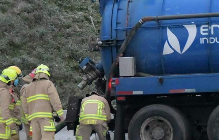 [PHOTOS] Spill of 3 to 4 tonnes of ammonium nitrate in...