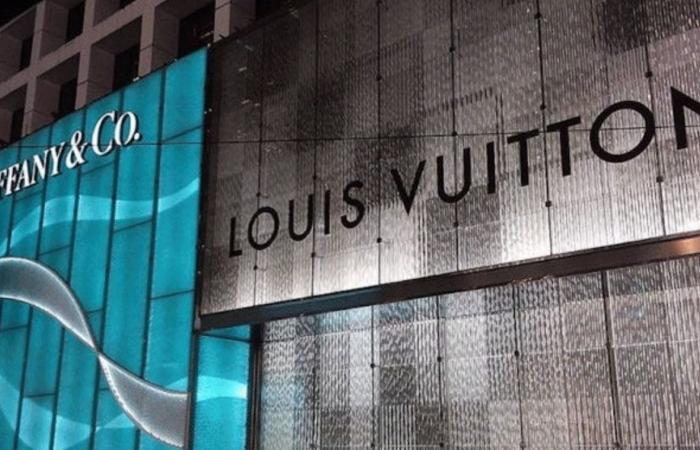 French LVMH reaches a merger agreement with Tiffany