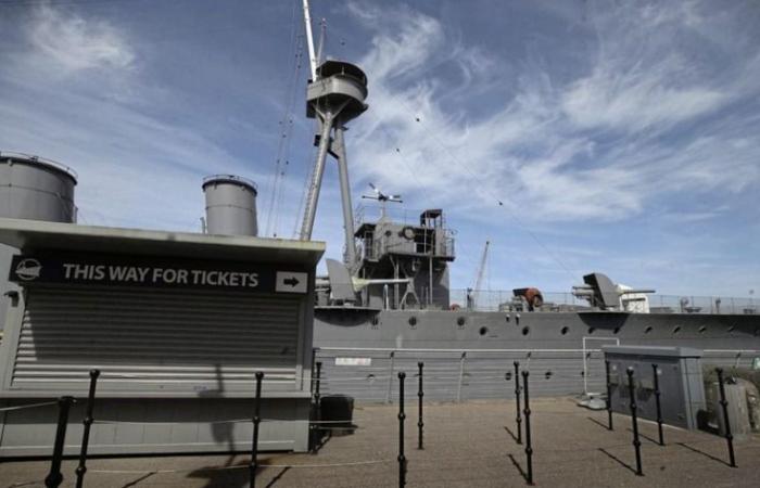 HMS Caroline granted reprieve