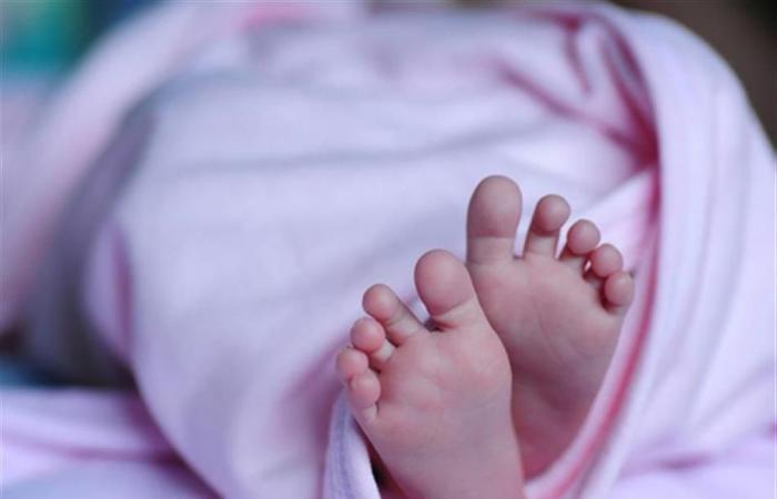 14-year-old girl hides her newborn son in the freezer, which eventually...