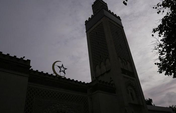 After terrorist attacks, Muslims wonder about their place in France