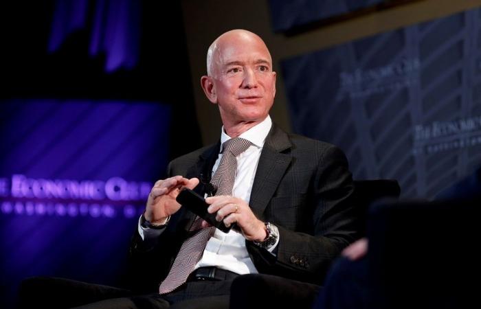 The richest man in the world loses 6.8 billion dollars in...
