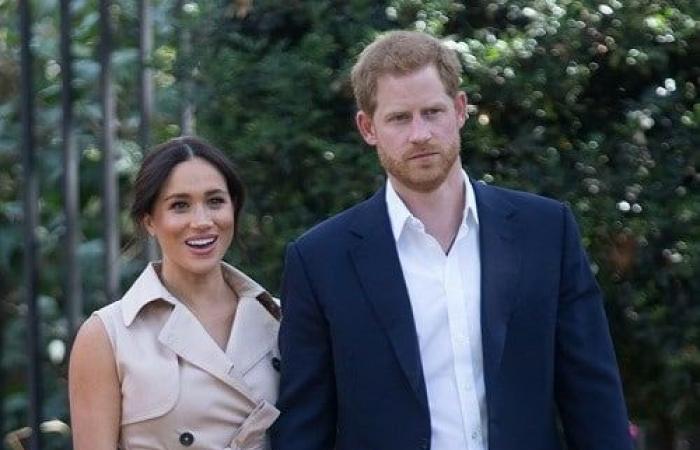 Harry & Meghan had to leave the Halloween party after the...