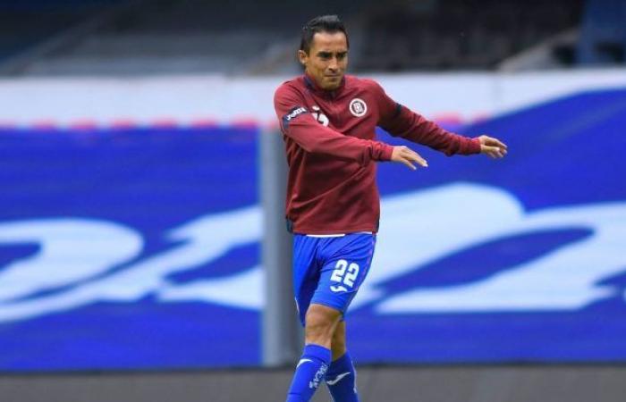 Siboldi has a full squad in Cruz Azul for the first...