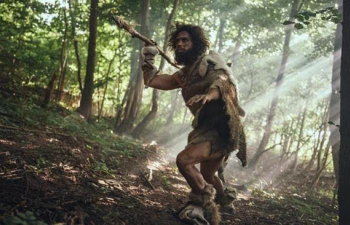 Neanderthals, people who have been at war for 100,000 years, studies...