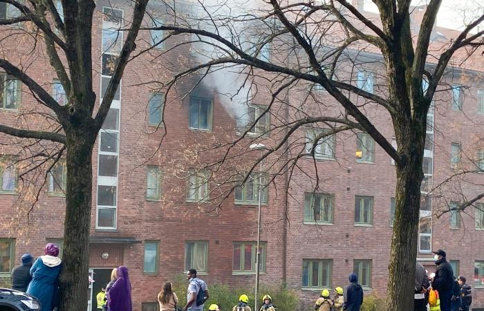 Heavy fire in apartment by Carl Berner – all rescued