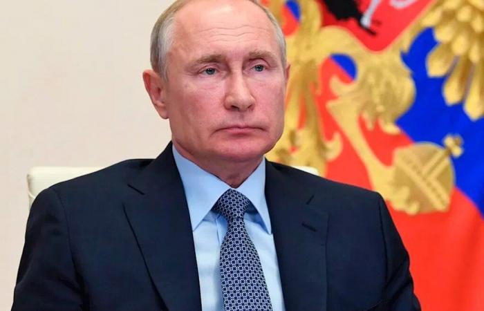 Putin’s party pushes for a law granting immunity to former Russian...