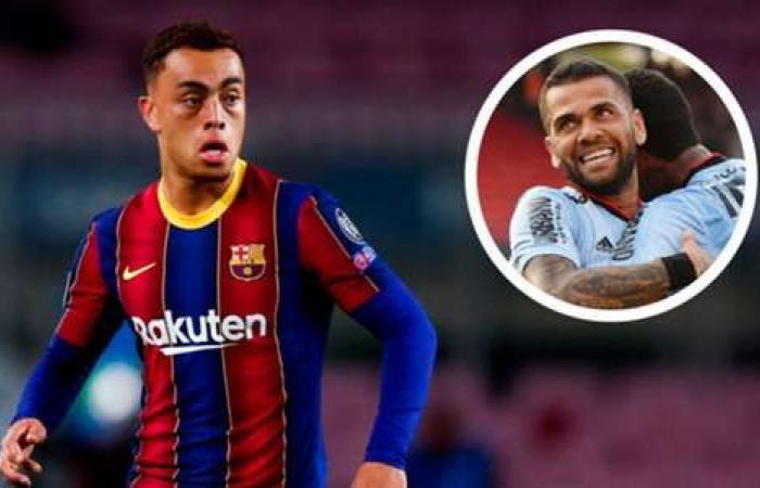 ‘Pass the ball to Messi!’ – Alves’ advice to Dest as...